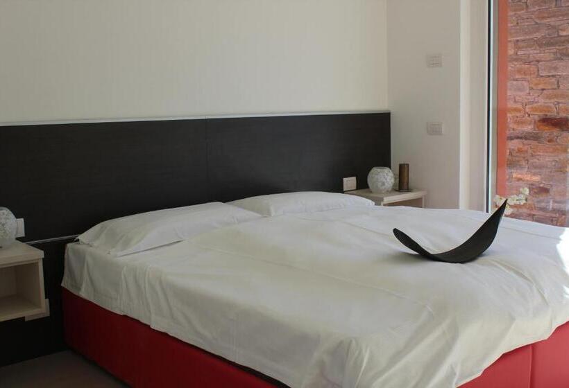 آپارتمان 2 خوابه با تراس, Residence Villa Paradiso