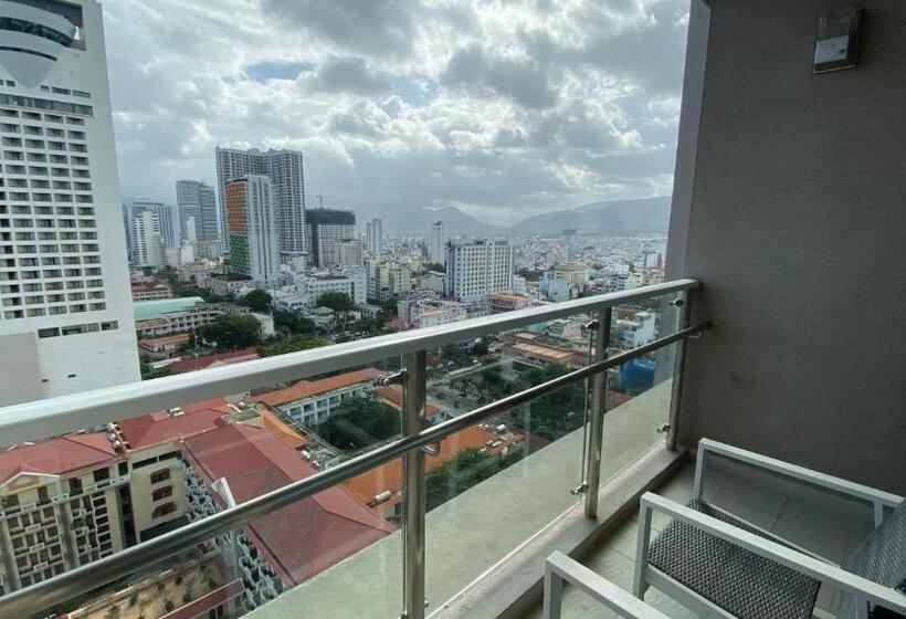 استودیوی لوکس, Lotus Village Nha Trang