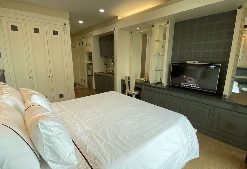 استودیوی لوکس, Lotus Village Nha Trang