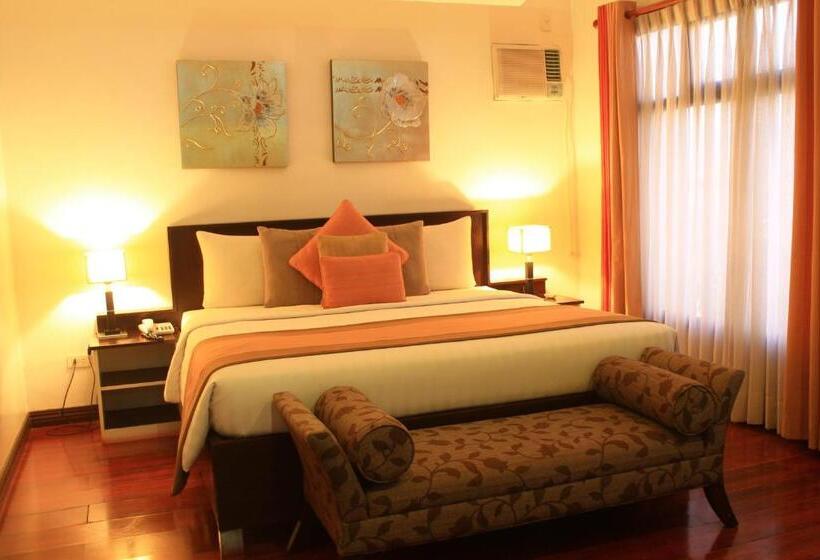 سوییت لوکس, Subic Residencias