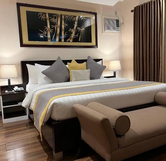 سوییت لوکس, Subic Residencias