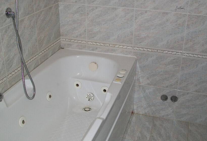 ویلای 3 خوابه, Villa Sargiano