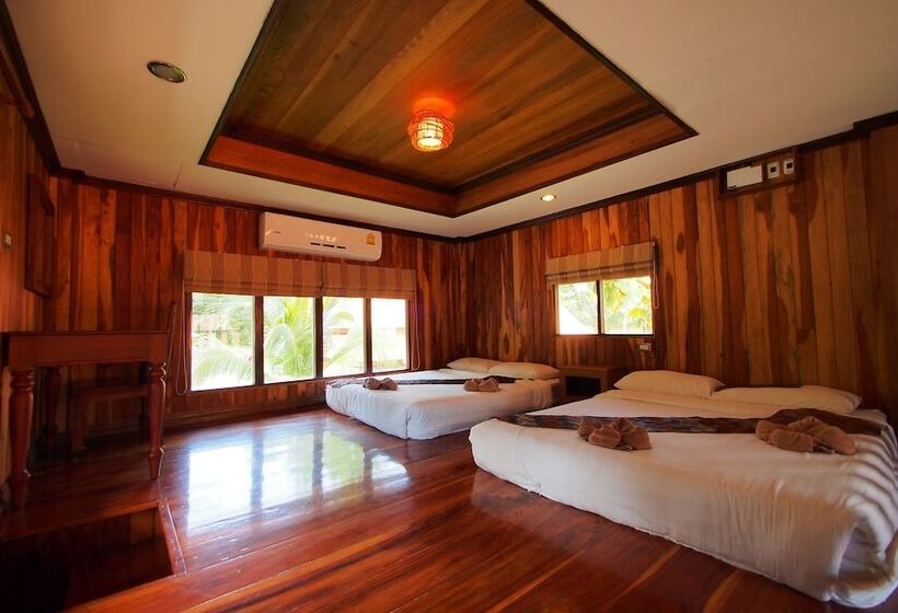 Номер Deluxe, Blue Diamond Resort
