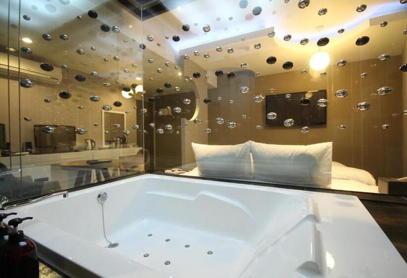 Люкс, Boutique Hotel Aria Nampo