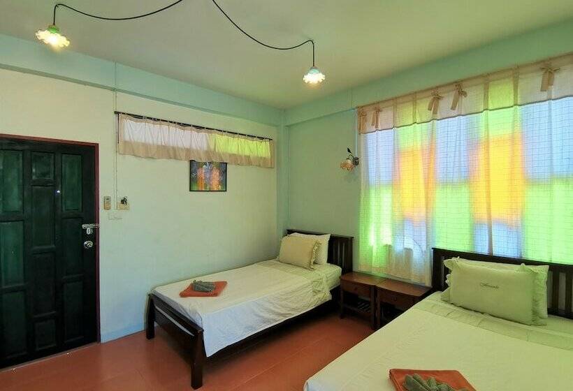标准间, Baan Por Jai