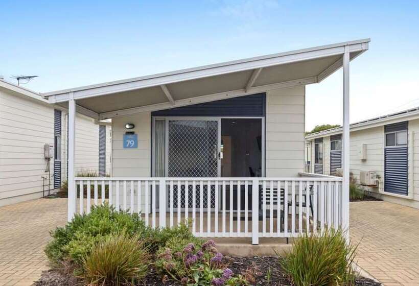 کلبه سوپریور, Discovery Parks  Adelaide Beachfront
