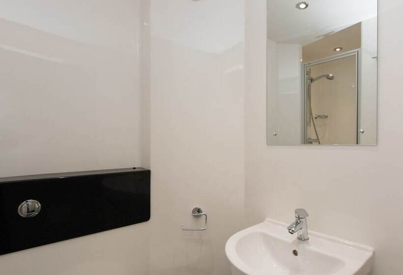 آپارتمان 4 خوابه, Destiny Student Murano   Campus Accommodation