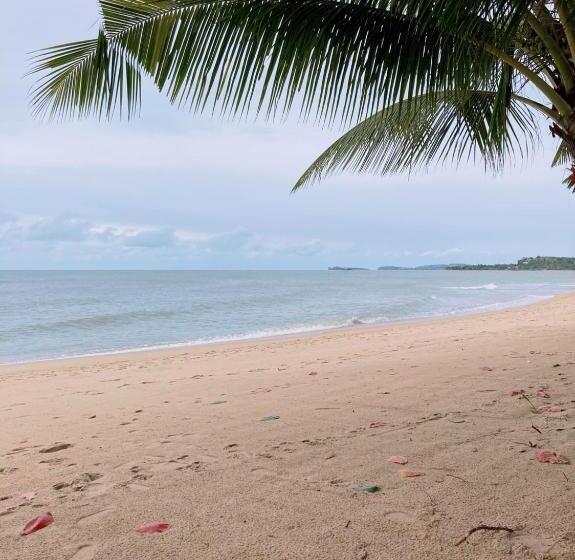 اتاق لوکس با چشم‌انداز دریا, Baanfah Resort Samui