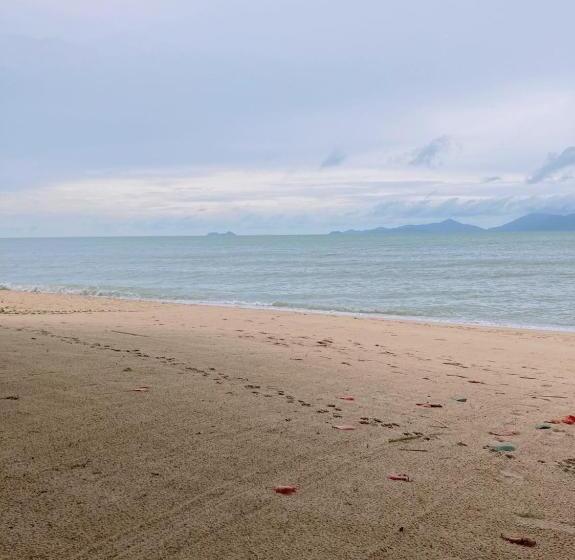 اتاق لوکس با چشم‌انداز دریا, Baanfah Resort Samui
