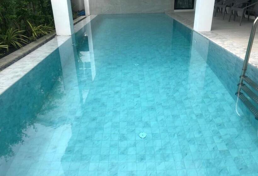 سوییت جونیور, Baanfah Resort Samui