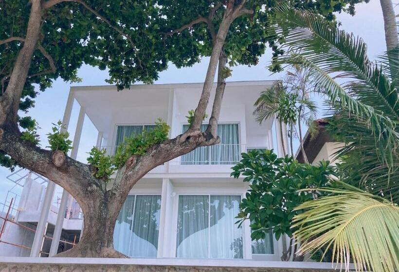 اتاق لوکس با چشم‌انداز دریا, Baanfah Resort Samui
