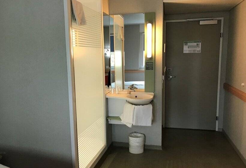 اتاق استاندارد با تخت دوبل, Ibis Budget Zurich Airport