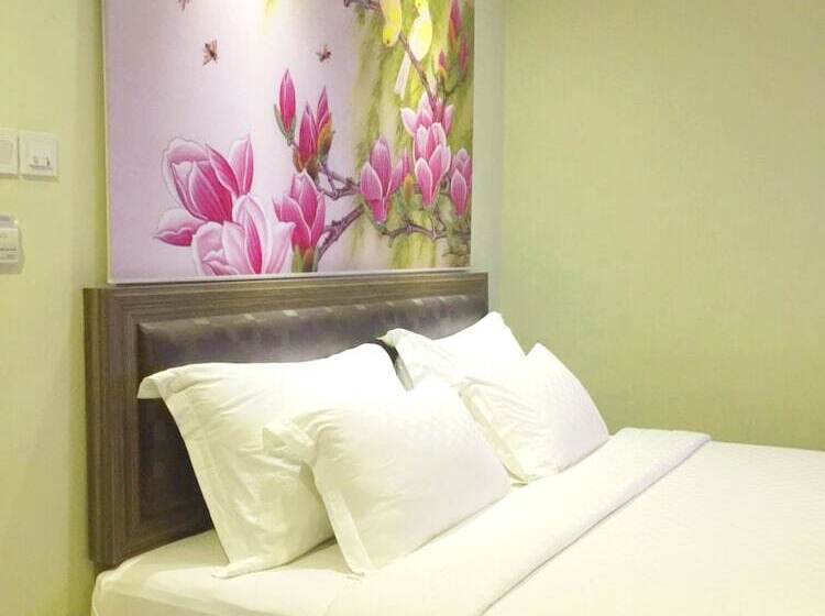 디럭스 룸, Travellers Hotel Phinisi