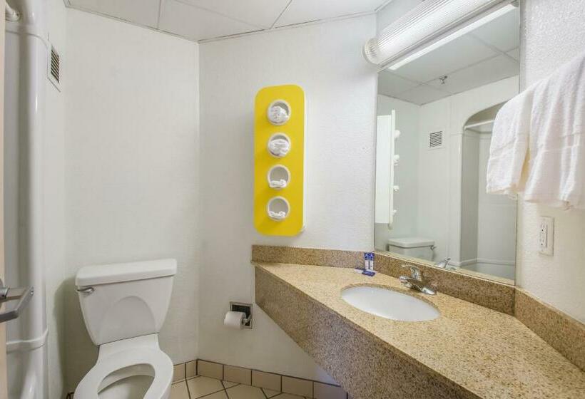 Номер Стандарт, Americas Best Value Inn Knoxville East