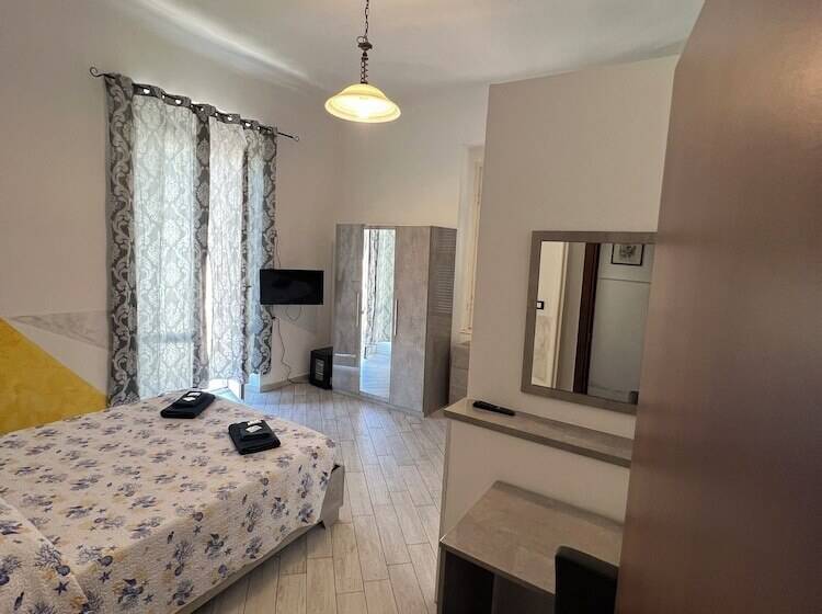 اتاق استاندارد, Albergo Astro