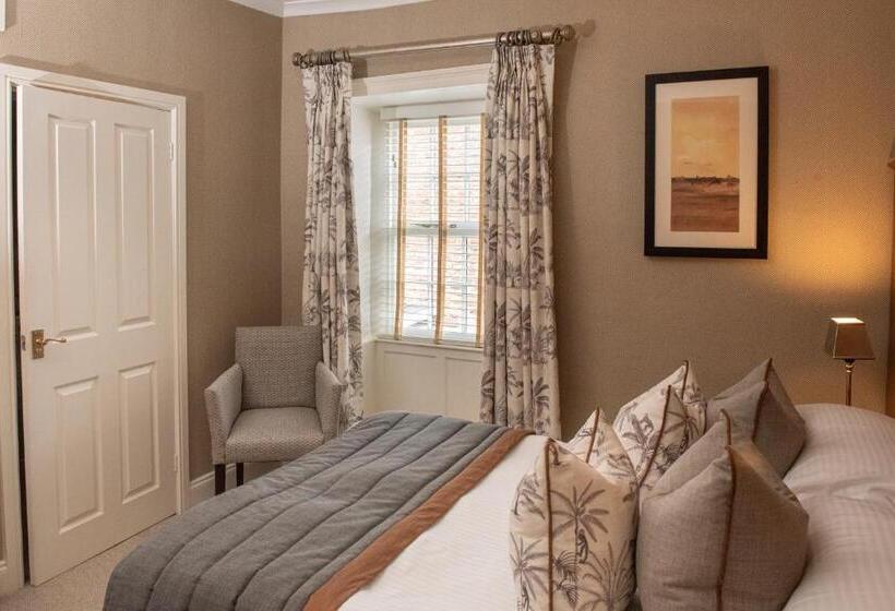 اتاق استاندارد, Roundthorn Country House & Luxury Apartments