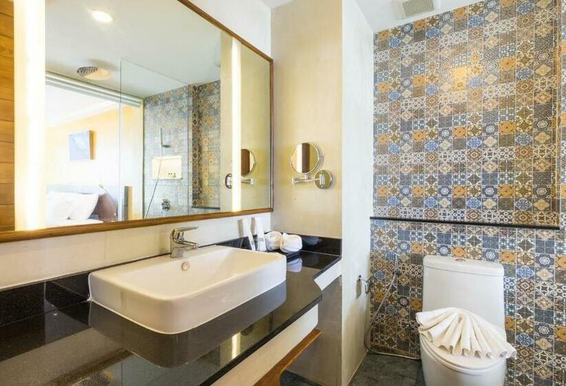 اتاق لوکس, Coriacea Beachfront Boutique Phuket Resort   Sha Plus