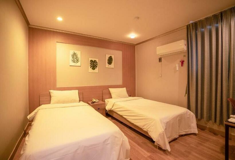 Номер Стандарт, Jeju Stay
