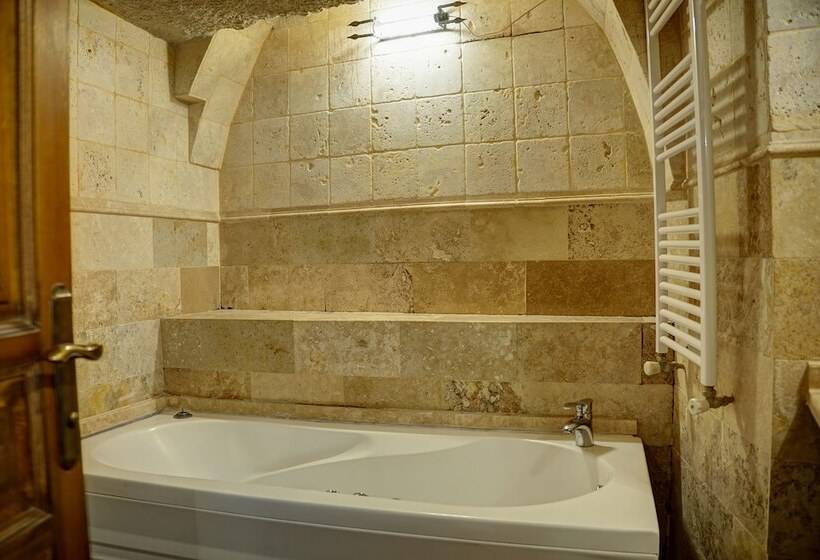 디럭스 룸, Elegance Cave Suites & Restaurant