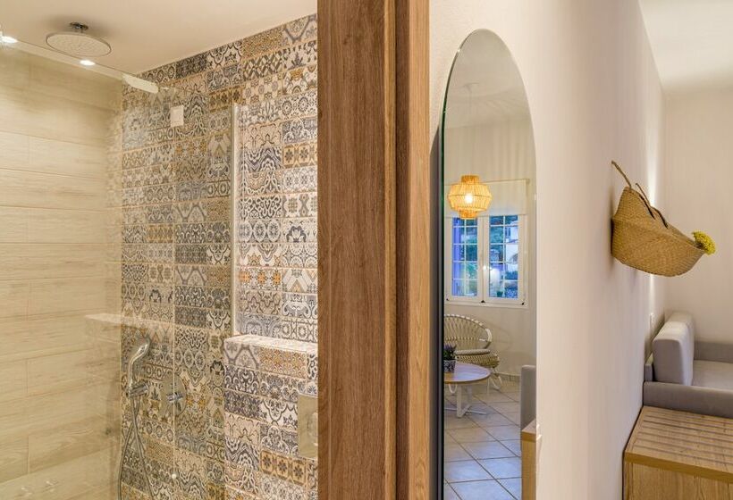 استودیوی استاندارد, Romantica Hotel Apartments