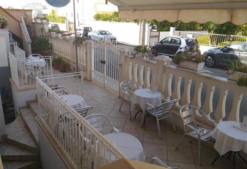 اتاق استاندارد با تخت بزرگ, B&b Marebello