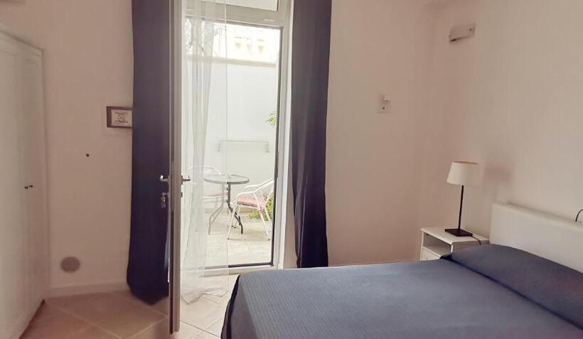 اتاق استاندارد با تخت بزرگ, B&b Marebello
