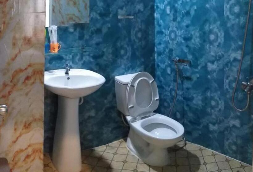 اتاق استاندارد چهار تخته, Ngan Giang Guest House