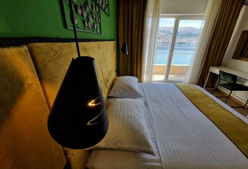 Standard Room Sea View with Balcony, Boutique Villa Revelin