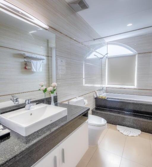 اتاق لوکس با چشم‌انداز دریا, Ocean Pearl Hotel Phu Quoc