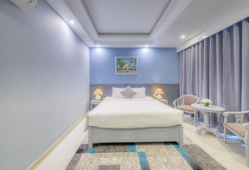 سوییت جونیور با چشم‌انداز استخر, Ocean Pearl Hotel Phu Quoc