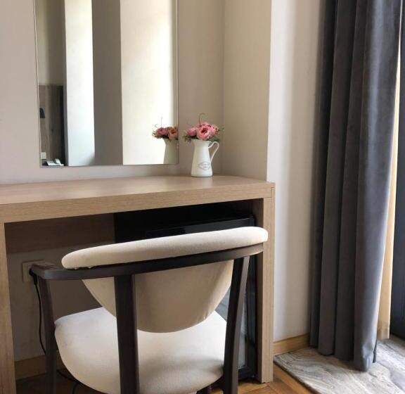 Номер Deluxe с Балконом, Renaissance Boutique