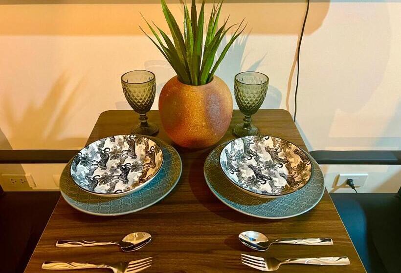 Студия Deluxe, Inspiria Abreeza Davao