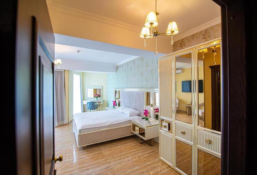 اتاق لوکس با چشم‌انداز دریا, Alessio Hotel Residence