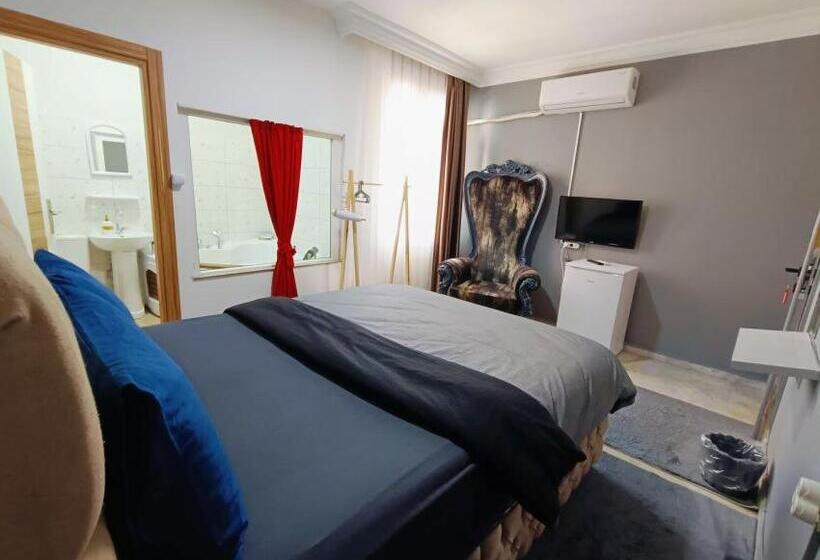 Стандартный Номер Кровать Кинг, Grond Konaklama Mersin