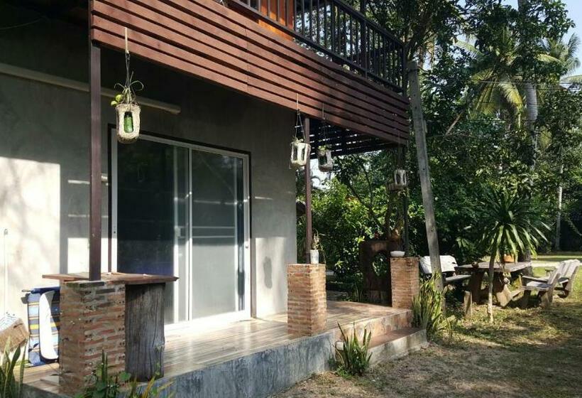 اتاق سوپریور با چشم‌انداز باغ, Coconut Garden Bungalow โคโคนัท การ์เด้น บังกะโล