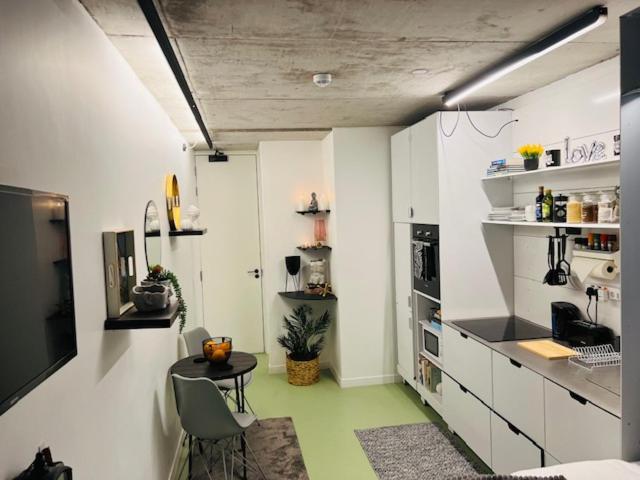 Escritório Deluxe, Uxolo Executive 7.2 Micro Living + Mountain View