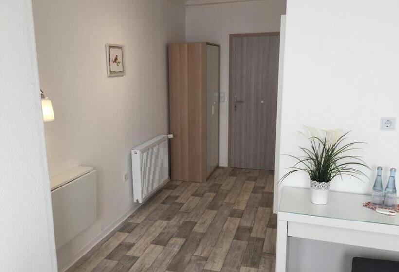 Номер Стандарт, Pension Lindenhof