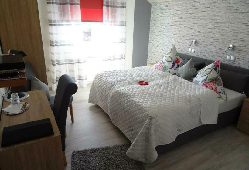 آپارتمان 1 خوابه با بالکن, Pension Und Apartment Landhaus Fricke