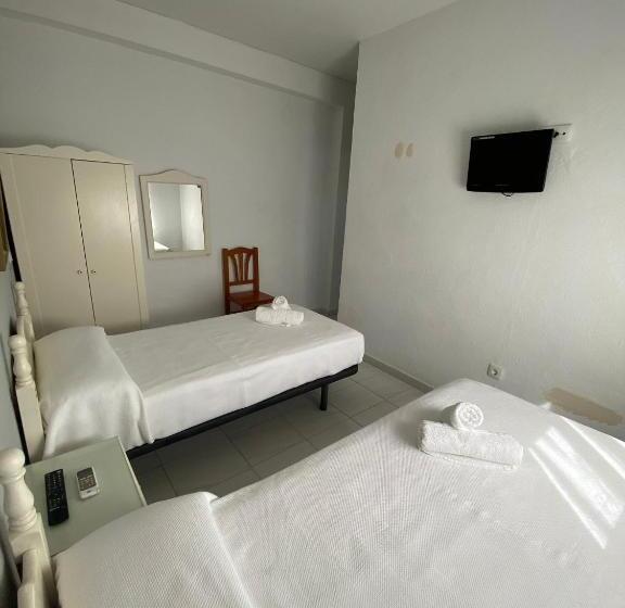 标准间, Hostal Carlos Iii