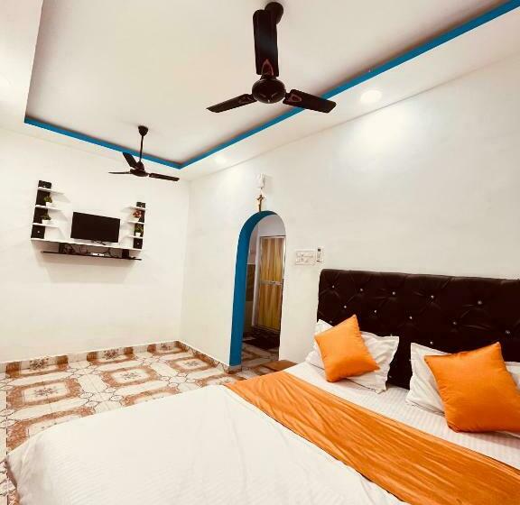 Family Suite, Yash Deep   100 Meter Calangute Beach
