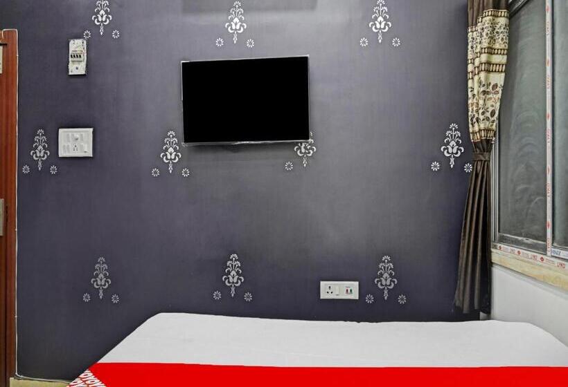 חדר קלאסי לשלושה, Oyo Flagship 81208 Laxmi Guest House Jadavpur