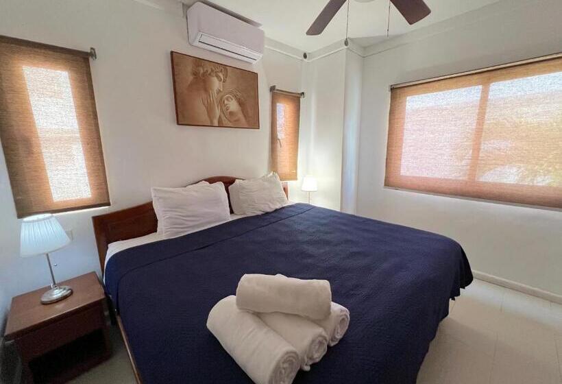 سوییت جونیور با بالکن, Los Corales Villas And Suites   Beach Club, Spa, Restaurants