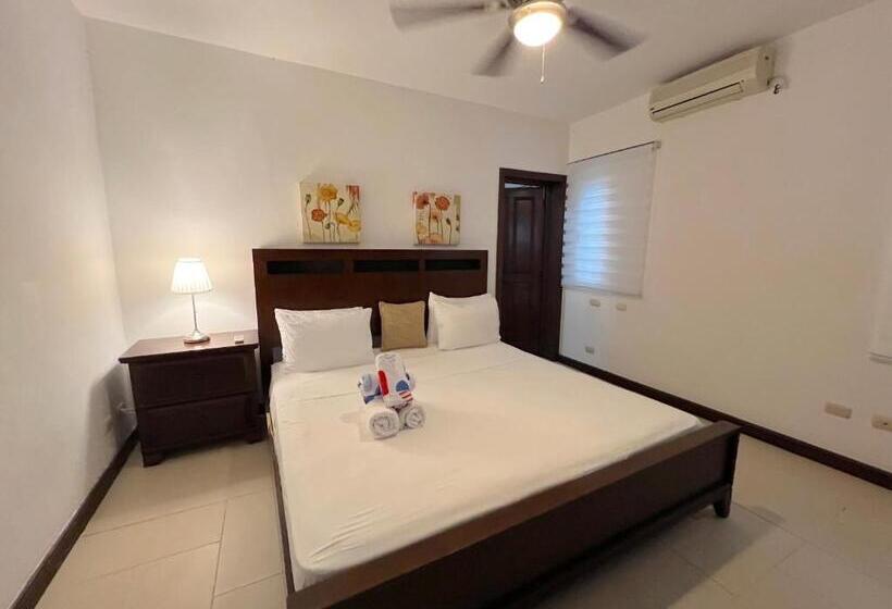 سوئیت جونیور با چشم‌انداز باغ, Los Corales Villas And Suites   Beach Club, Spa, Restaurants