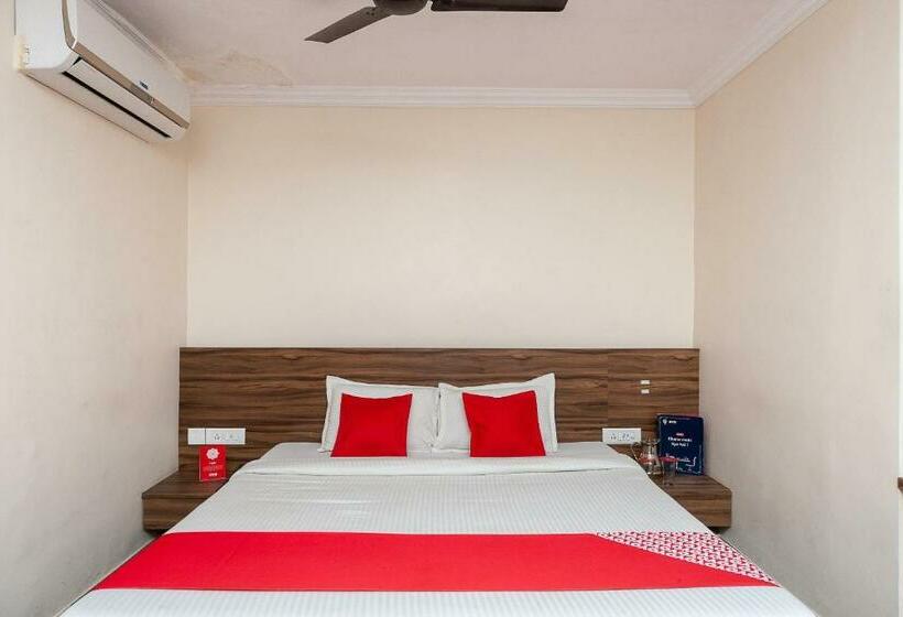 اتاق کلاسیک سه تخته, Flagship Hotel Raj Meridian