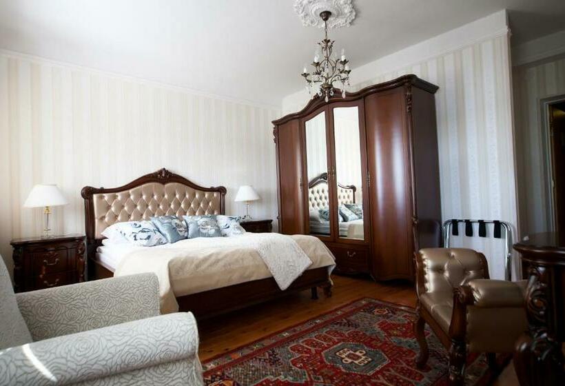 Quarto Superior com Sacada, Hospitz