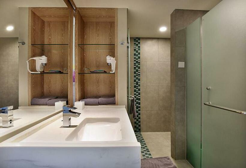 Номер Deluxe, Ibis Styles Bogor Raya