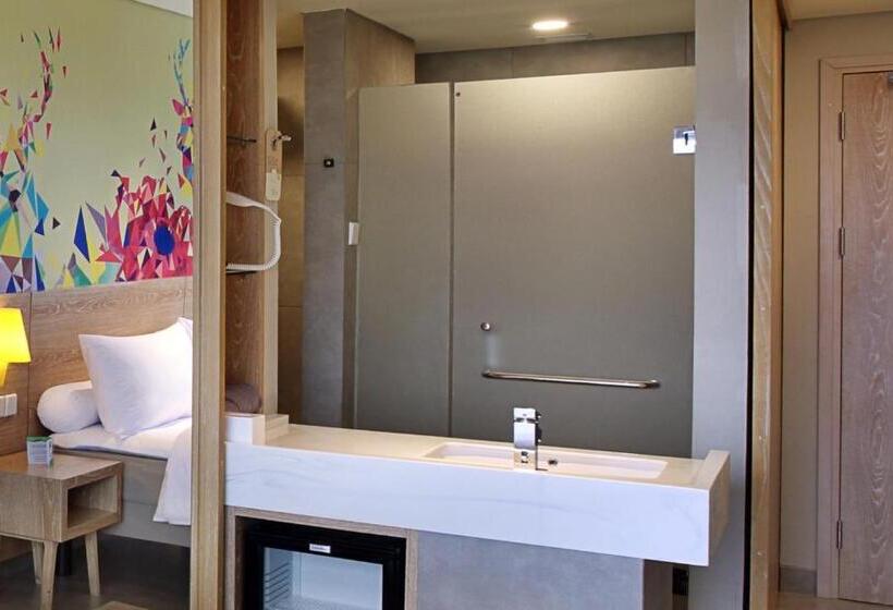 Номер Executive, Ibis Styles Bogor Raya