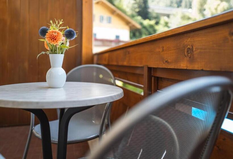 Номер Стандарт с Балконом, Bischofhof   Bistro Jasmin