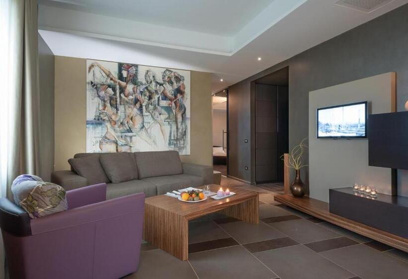 سوئیت با وان آب گرم, Le Dune Suite