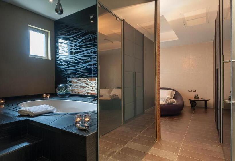 سوئیت با وان آب گرم, Le Dune Suite